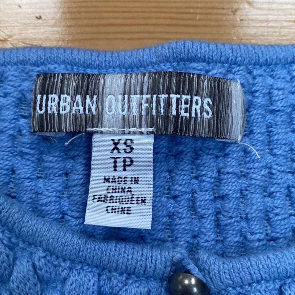 Urban Outfitters Blue Piper Textured Keyhole Sweater - Picture 2 of 3